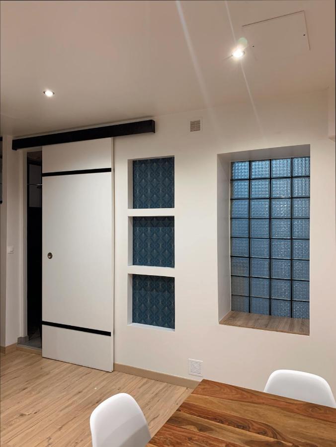 Bel appartement AVIGNON CENTRE - PARKING LIBRE Exterior foto